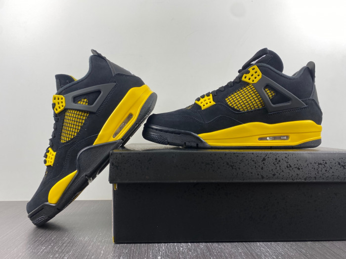 jordan 4 retro thunder -308497-017