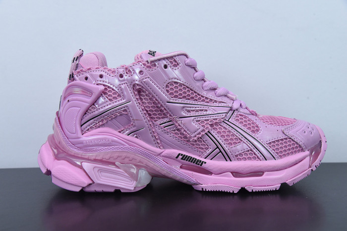 SNEAKER RUNNER 10