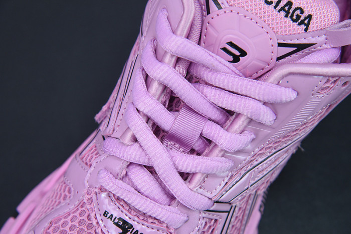 SNEAKER RUNNER 10