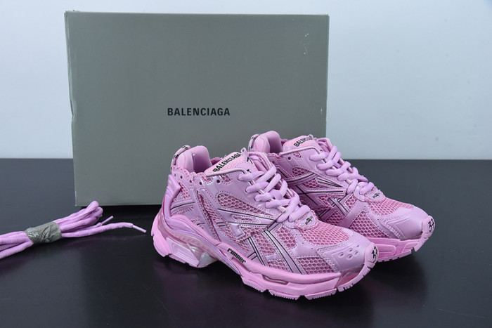 SNEAKER RUNNER 10