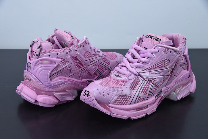 SNEAKER RUNNER 10