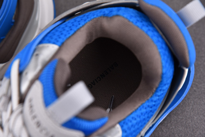 BALENCIAGA 33