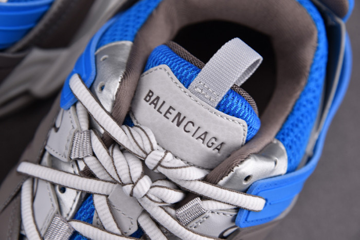BALENCIAGA 33