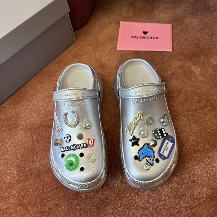 Balenciaga Sandal 25