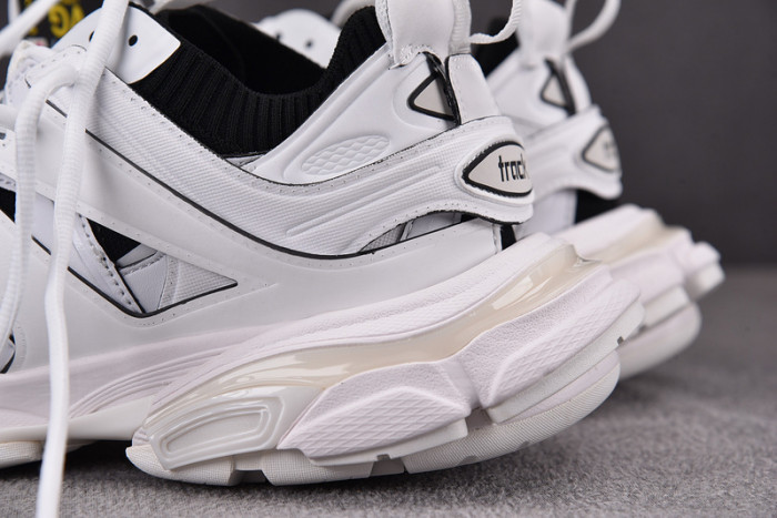 BALENCIAGA 13