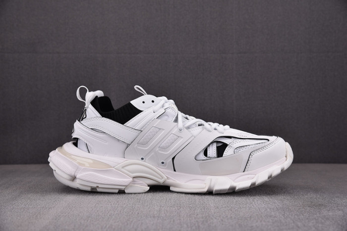 BALENCIAGA 13