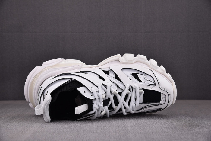BALENCIAGA 13
