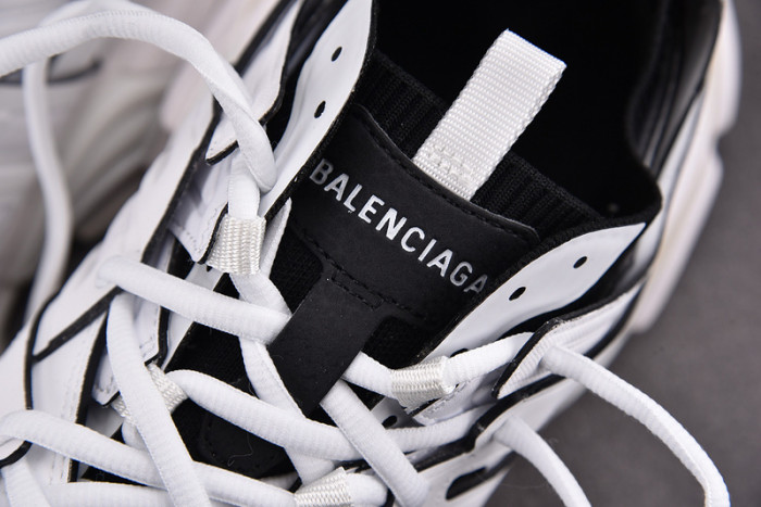 BALENCIAGA 13