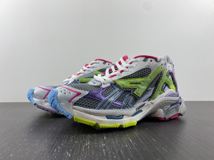 SNEAKER RUNNER 27