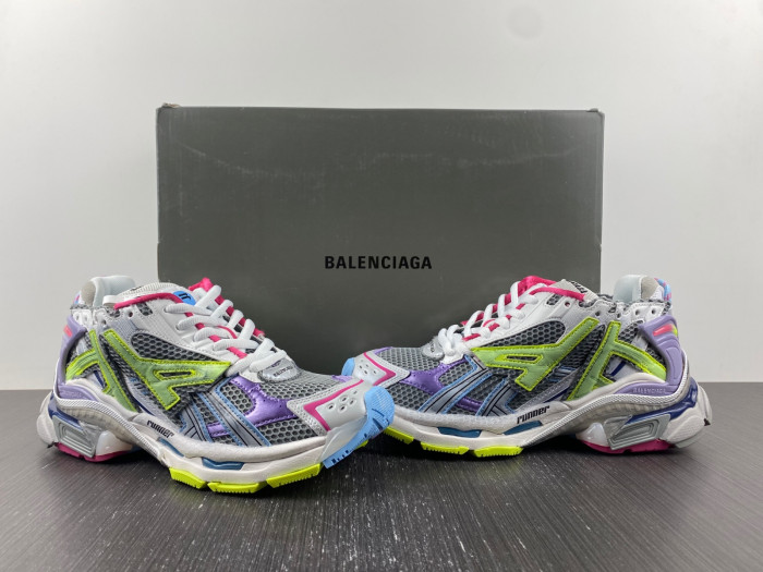 SNEAKER RUNNER 27