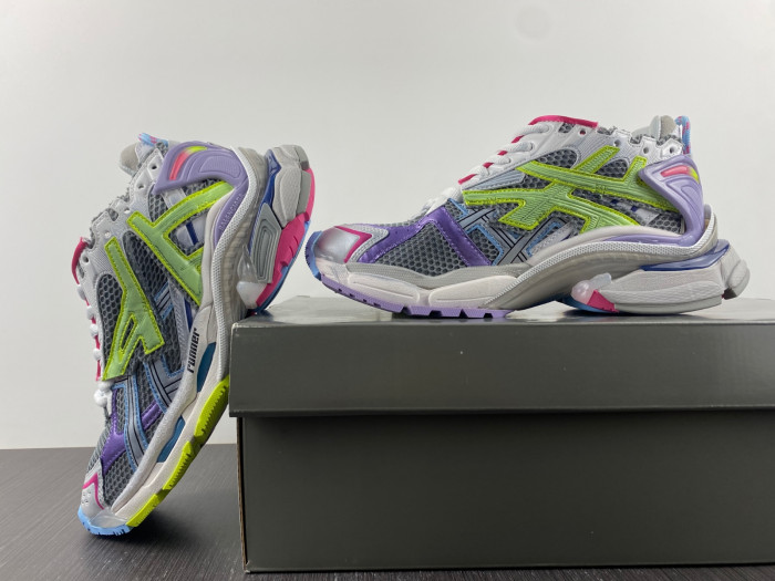 SNEAKER RUNNER 27