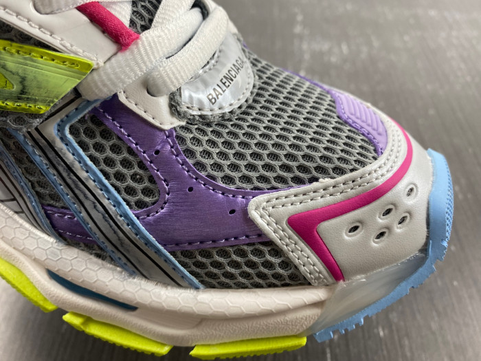 SNEAKER RUNNER 27