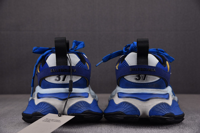 BALENCIAGA 12