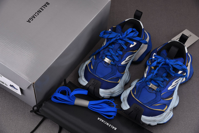 BALENCIAGA 12