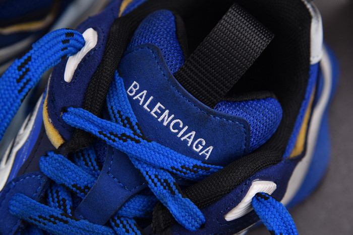 BALENCIAGA 12