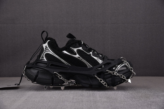 BALENCIAGA 04