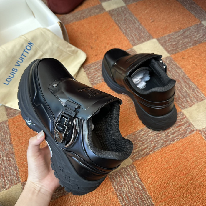 LV snekaers 116