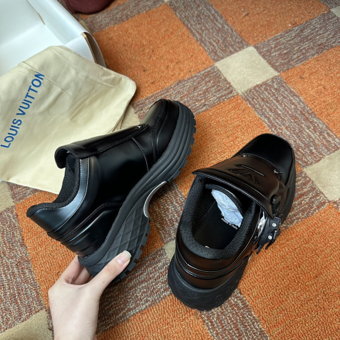 LV snekaers 116