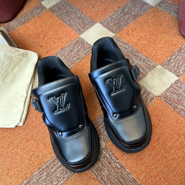 LV snekaers 116