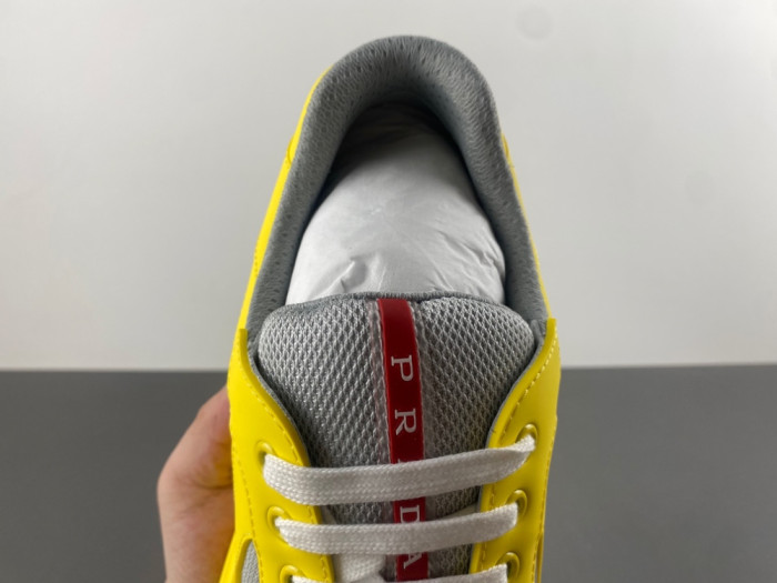 Prada 70