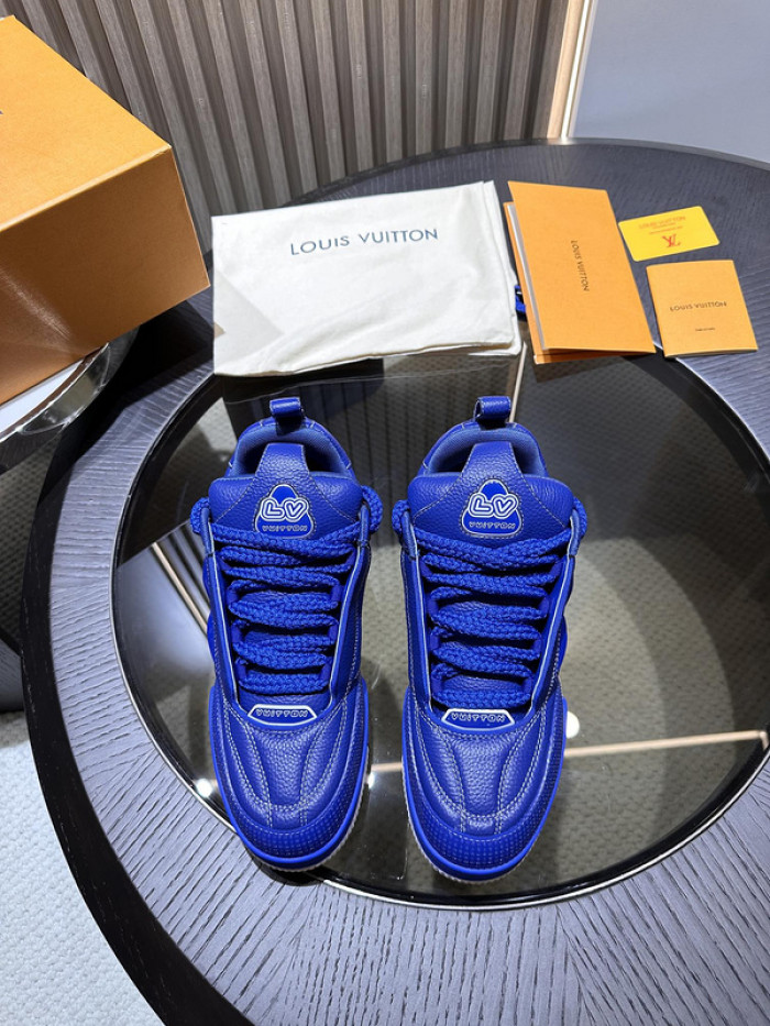 LV snekaers 203