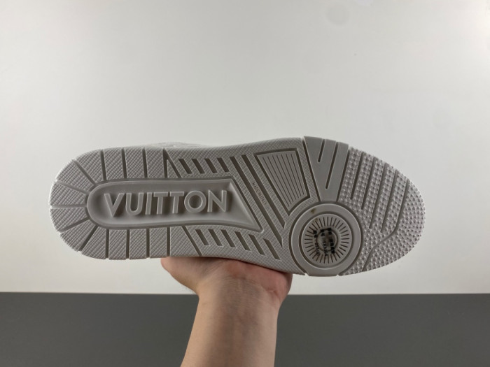LV snekaers 208