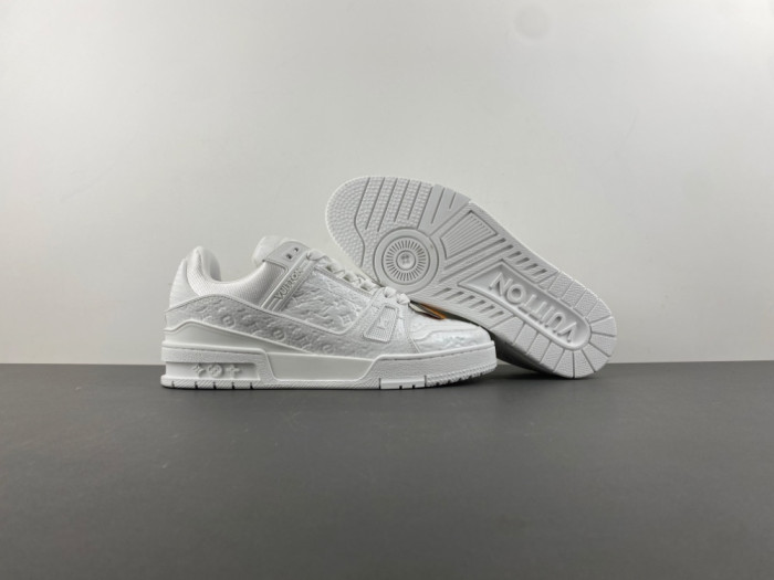 LV snekaers 208