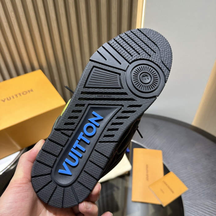 LV snekaers 175