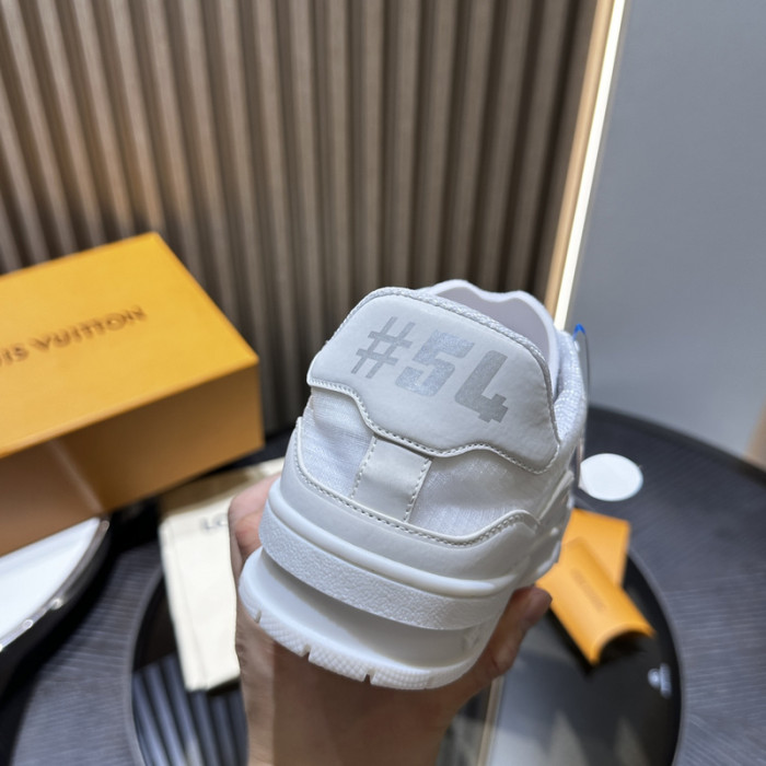 LV snekaers 167
