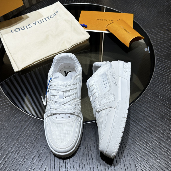 LV snekaers 167