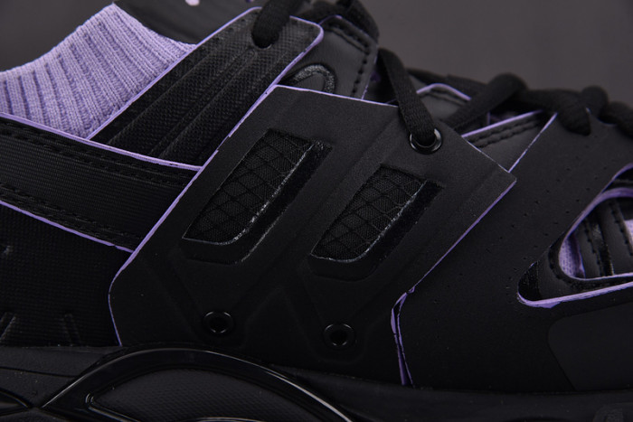BALENCIAGA 18