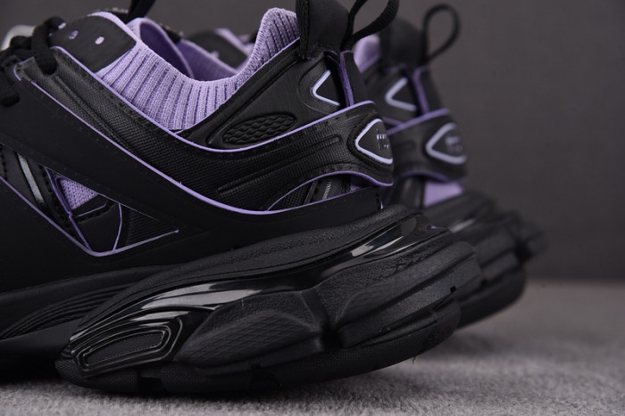 BALENCIAGA 18