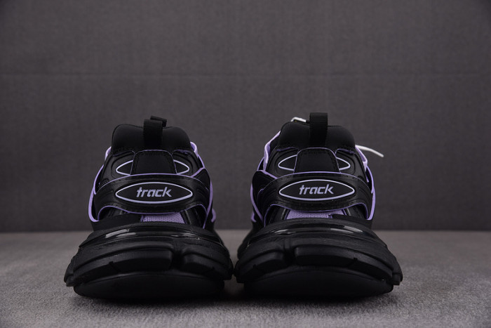 BALENCIAGA 18