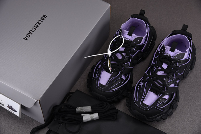 BALENCIAGA 18