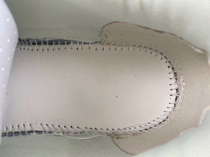off-white out of office -15