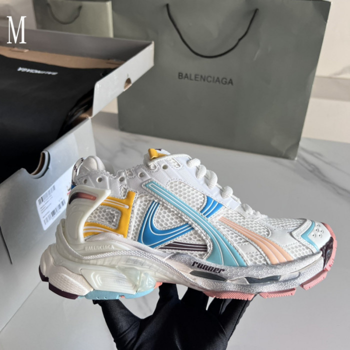 SNEAKER RUNNER 40