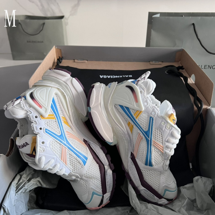 SNEAKER RUNNER 40