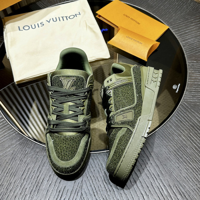 LV snekaers 148