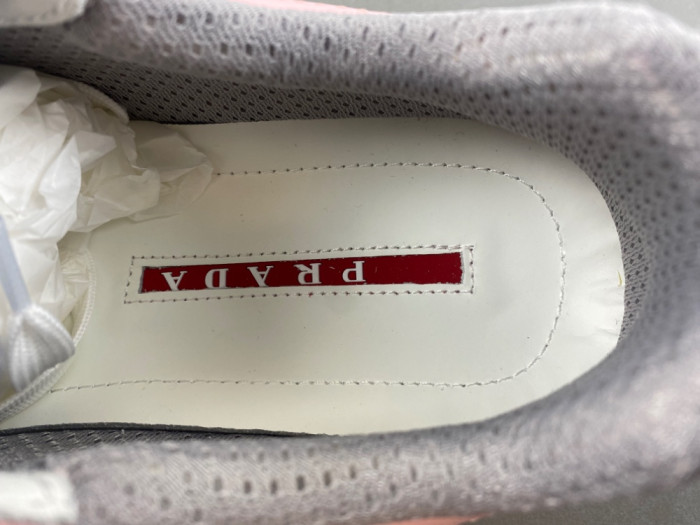 Prada 69