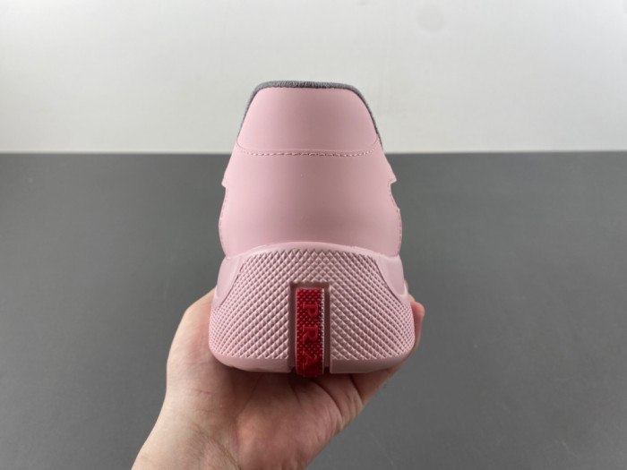 Prada 69