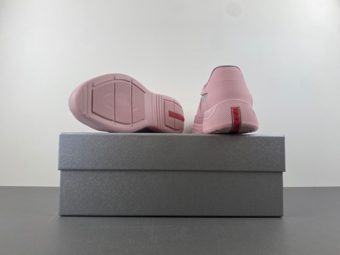 Prada 69
