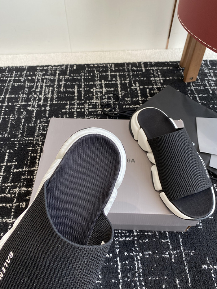 Balenciaga Sandal 30