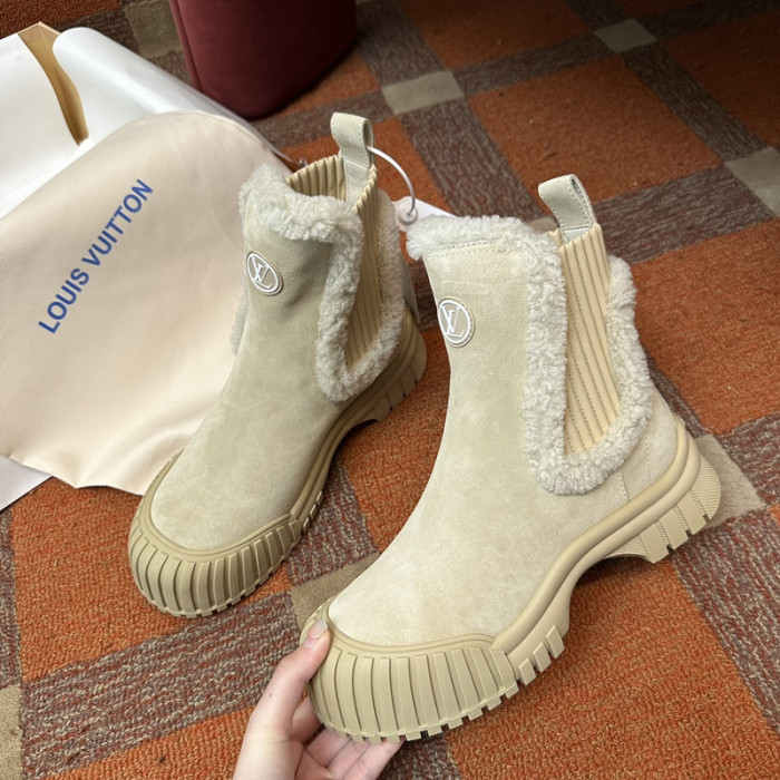 LV snekaers 119