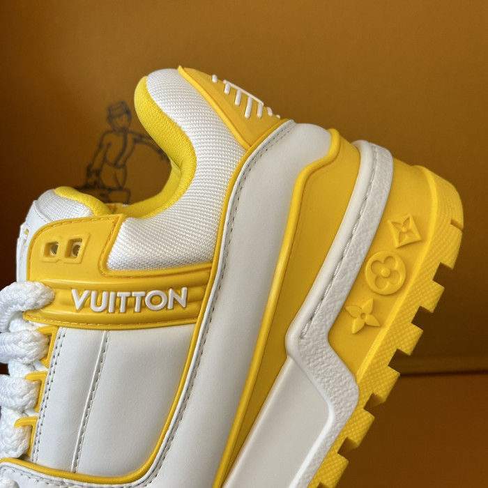 LV snekaers 196