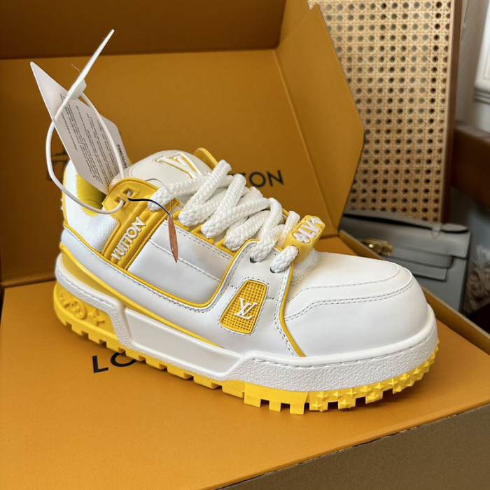 LV snekaers 196