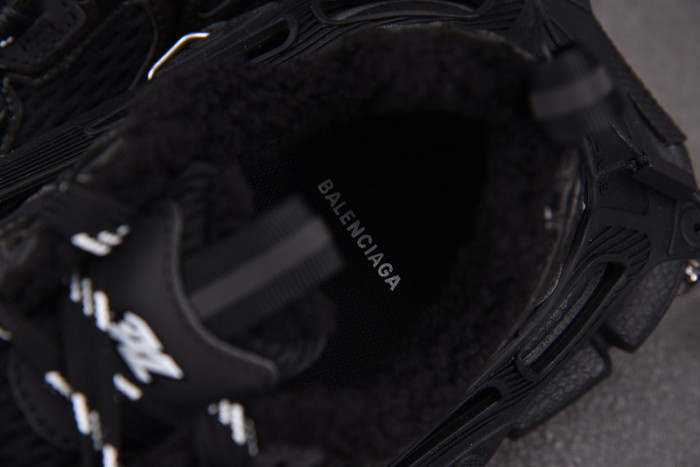 BALENCIAGA 08