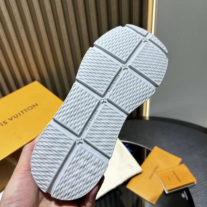 LV snekaers 161