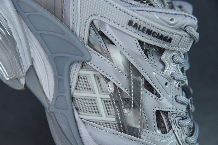 SNEAKER RUNNER 19