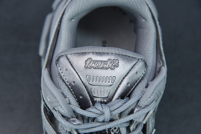 SNEAKER RUNNER 19