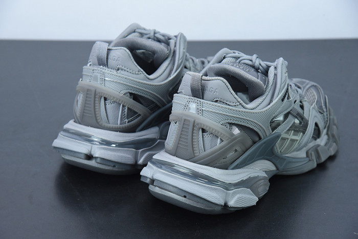 SNEAKER RUNNER 19